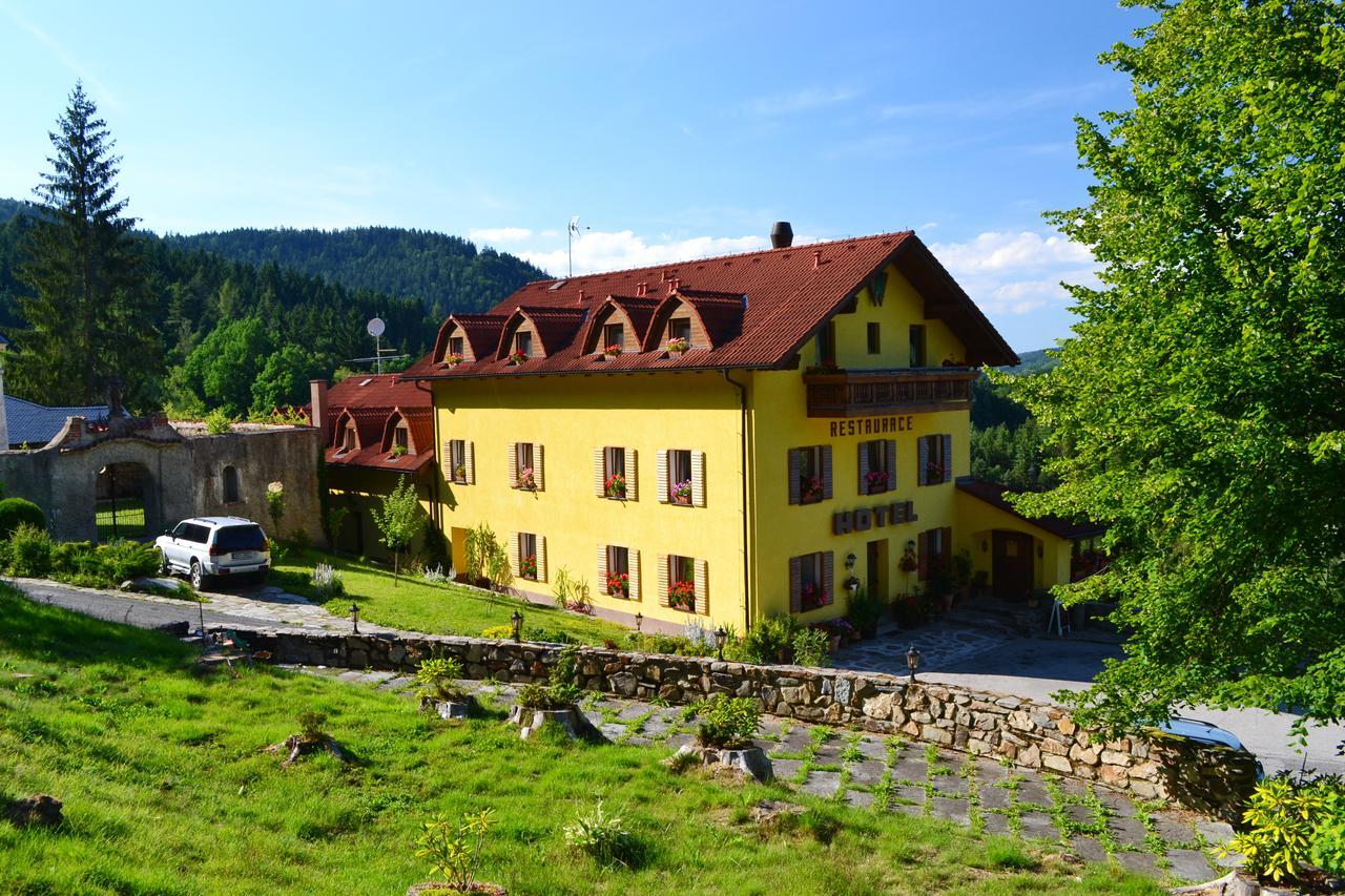Hotel Studenec Rozmberk Nad Vltavou Exterior photo